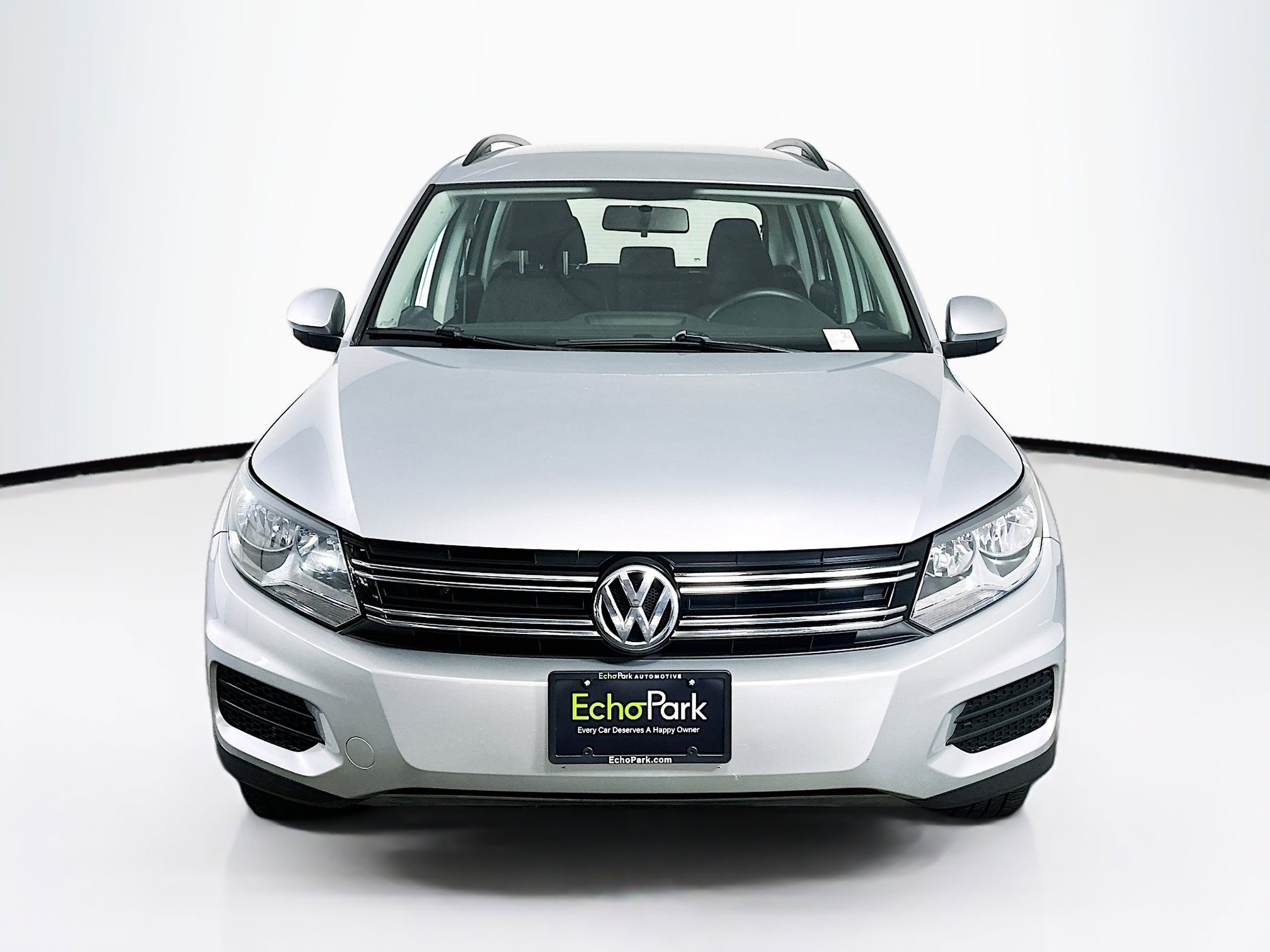 Used 2018 Volkswagen Tiguan Limited Base with VIN WVGAV7AX1JK003758 for sale in Katy, TX