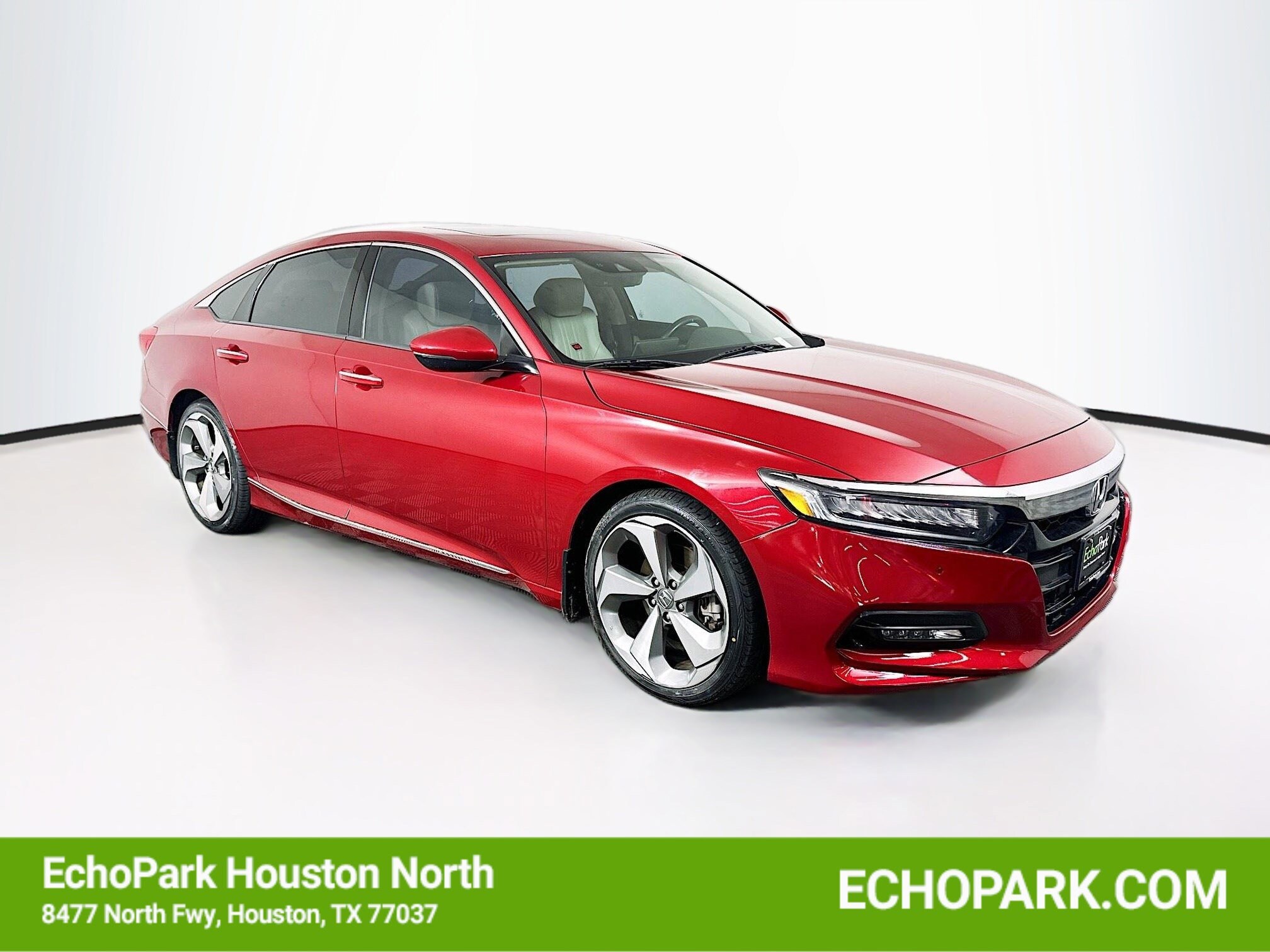 2018 Honda Accord 2.0T Touring Auto's photo