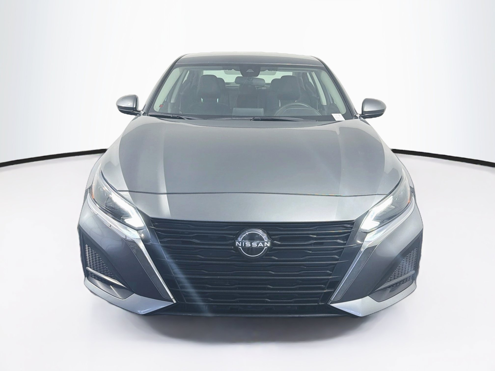 Used 2023 Nissan Altima 2.5 SV Sedan