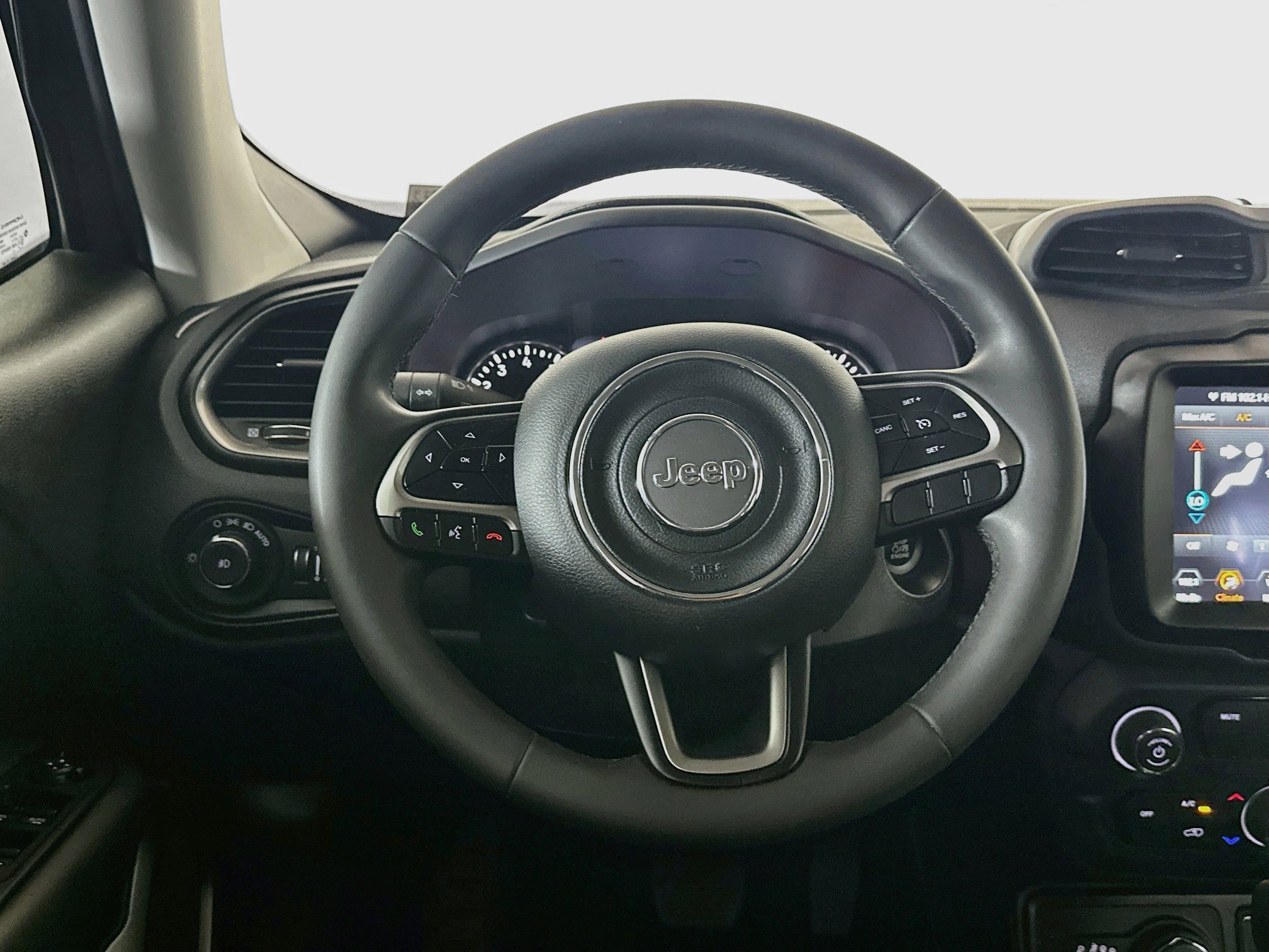 2022 Jeep Renegade Latitude - Photo 16