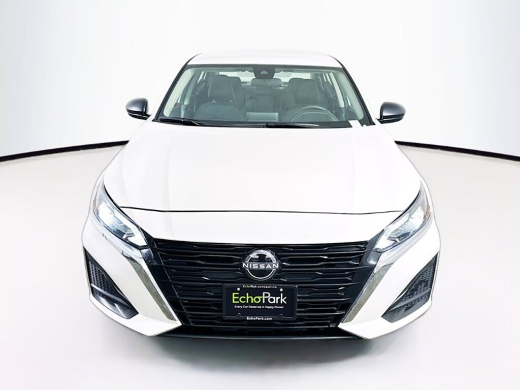 Used 2025 Nissan Altima SV SV FWD