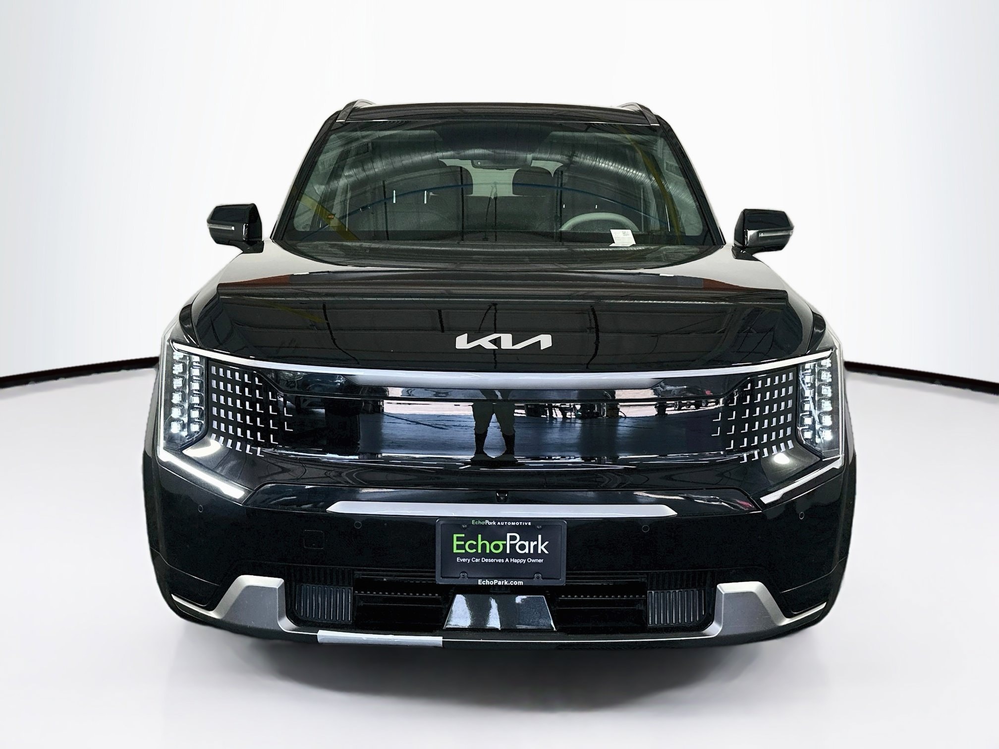 Used 2024 Kia EV9 Land with VIN KNDADFS52R6028705 for sale in Katy, TX