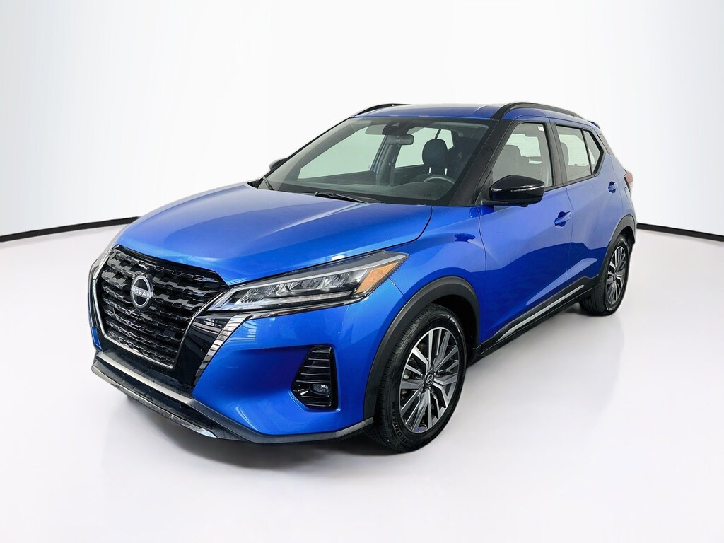 Used 2024 Nissan Kicks SR SUV