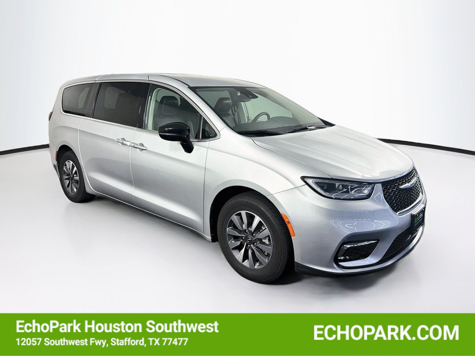  Chrysler Pacifica Plug-In Hybrid