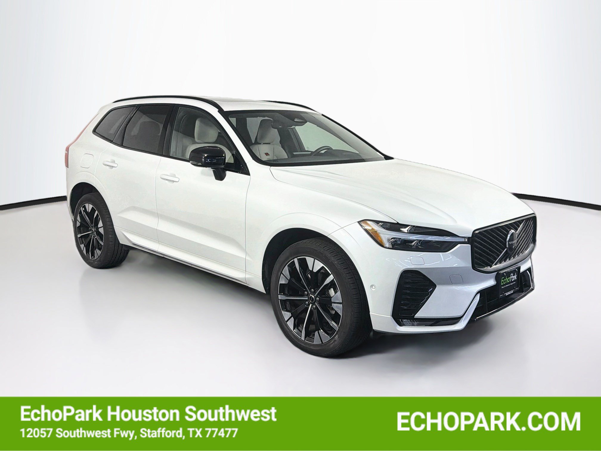 2026 Volvo XC60 Plus