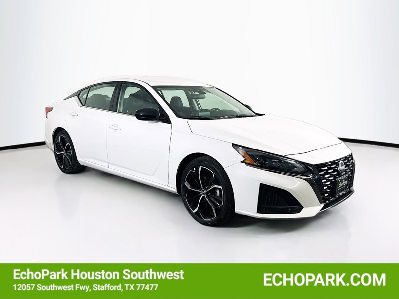 2024 Nissan Altima SR