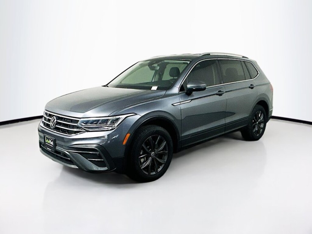 Used 2023 Volkswagen Tiguan SE 2.0T SE FWD