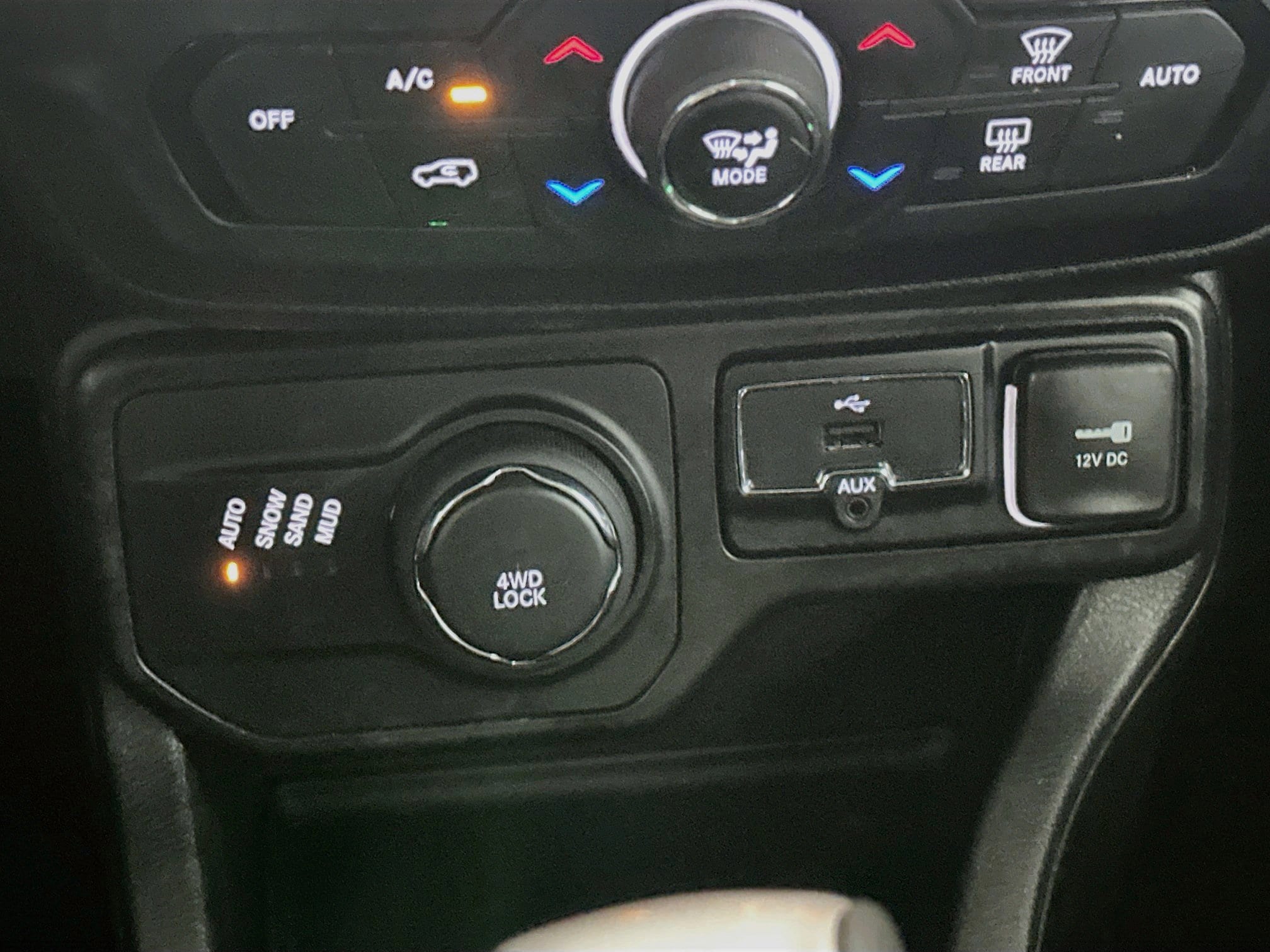 2022 Jeep Renegade Latitude - Photo 23