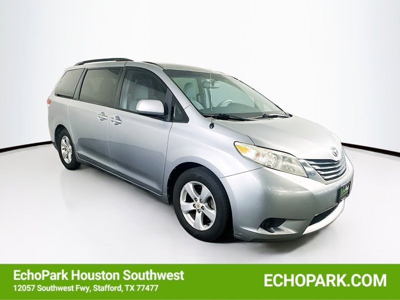 2011 Toyota Sienna LE