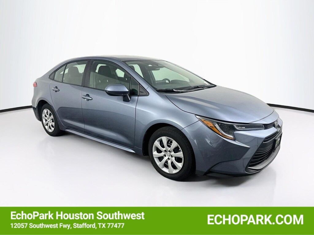 Used 2025 Toyota Corolla LE Sedan