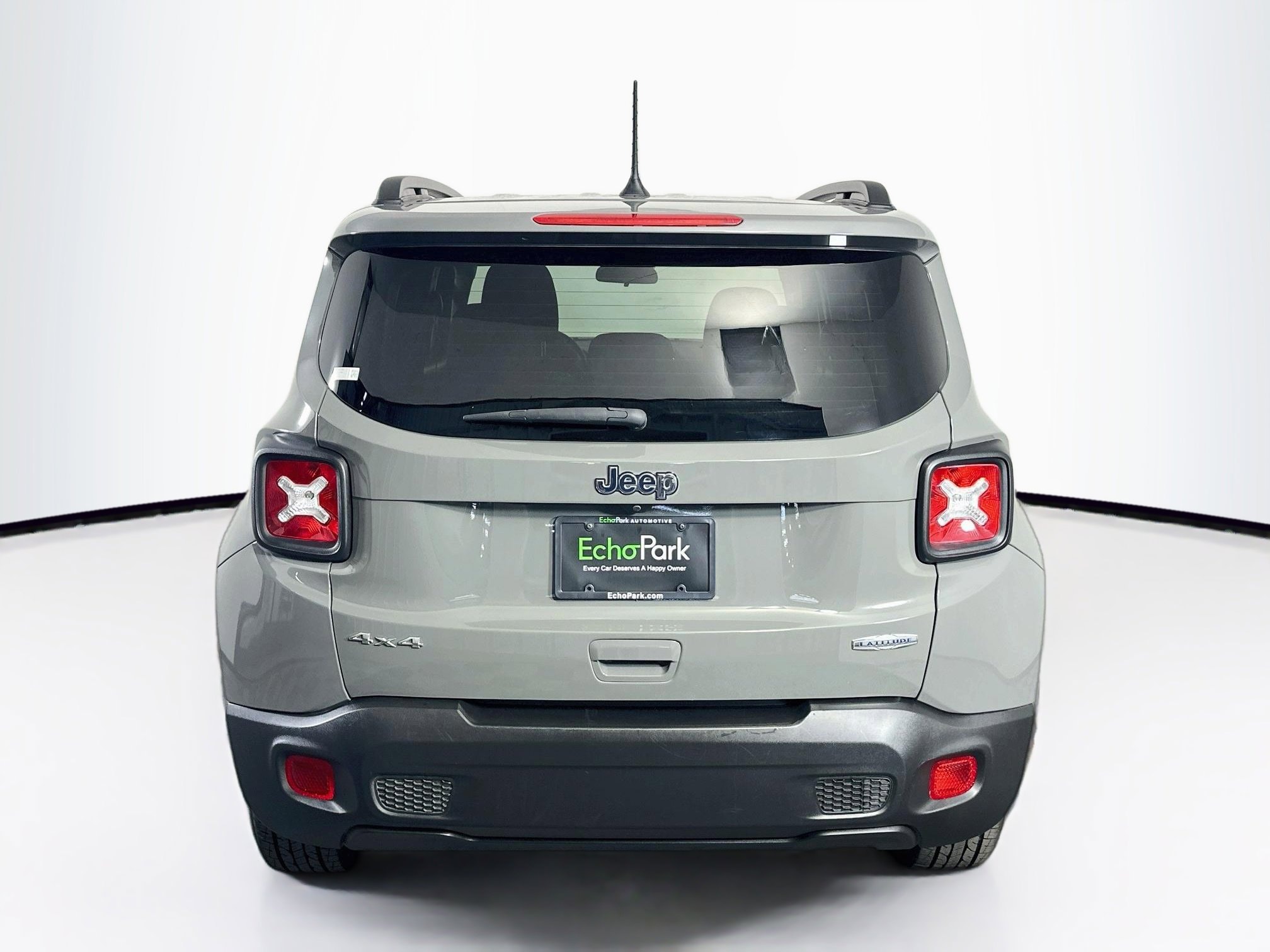 2022 Jeep Renegade Latitude - Photo 7