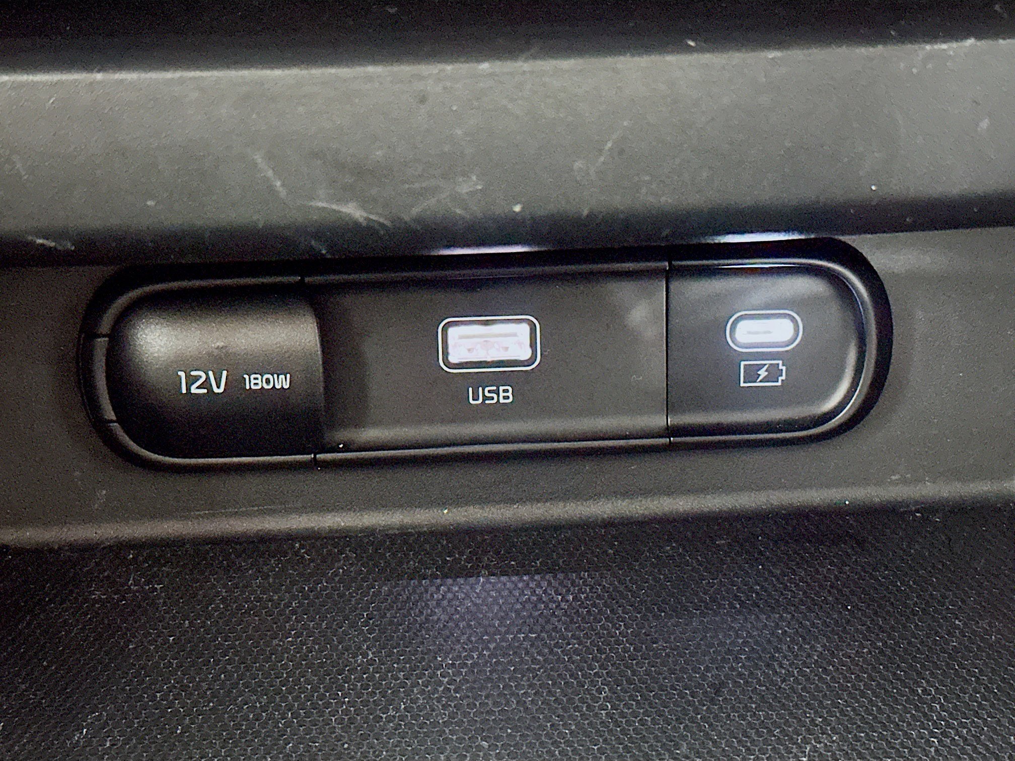 2025 Kia Seltos S - Photo 23