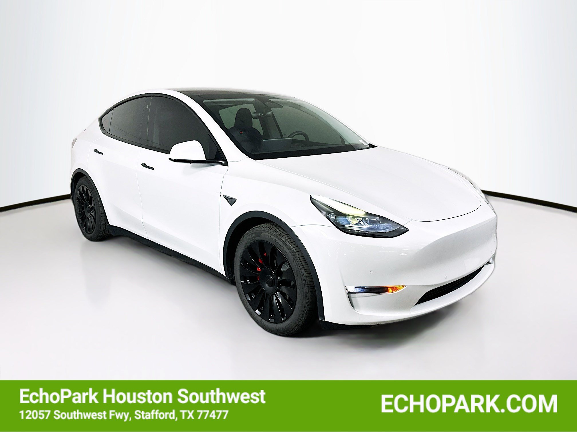 2022 Tesla Model Y Performance Dual Motor All-Wheel Drive's photo