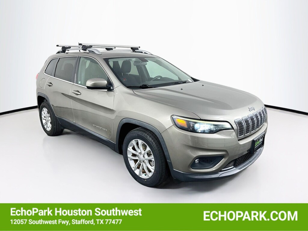 Used 2019 Jeep Cherokee Latitude FWD SUV