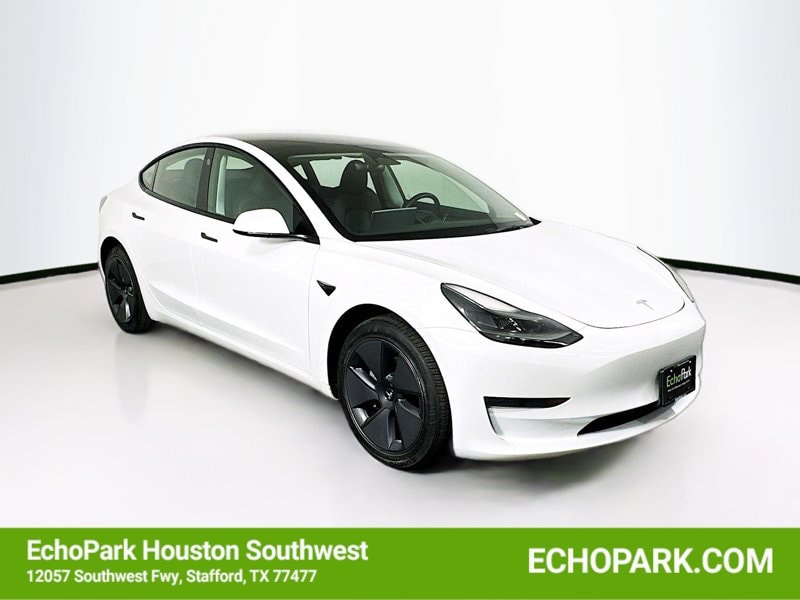 2023 Tesla Model 3 -'s photo