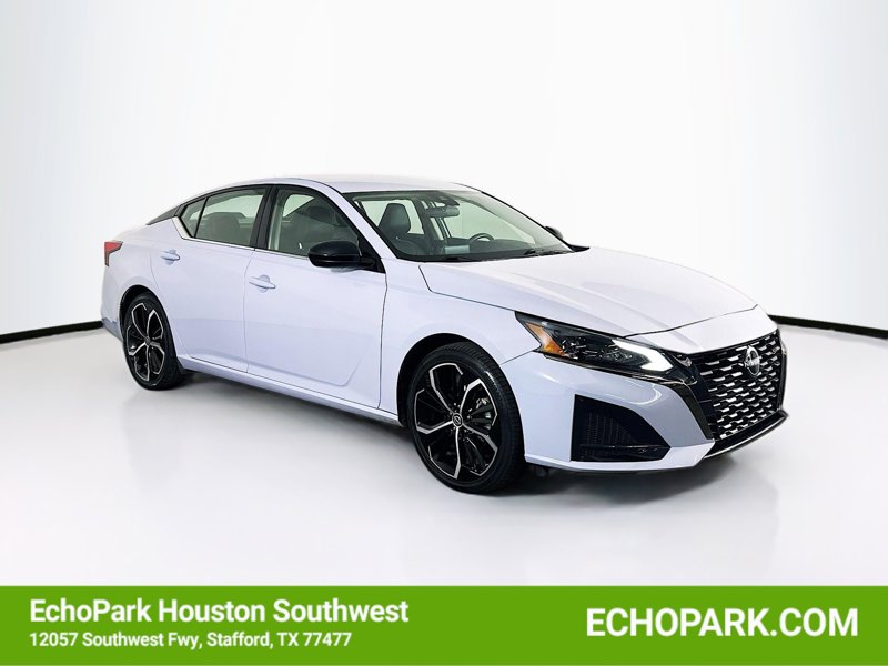 2024 Nissan Altima SR