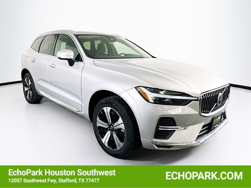 2023 Volvo XC60 T8 Core Bright Theme AWD's photo