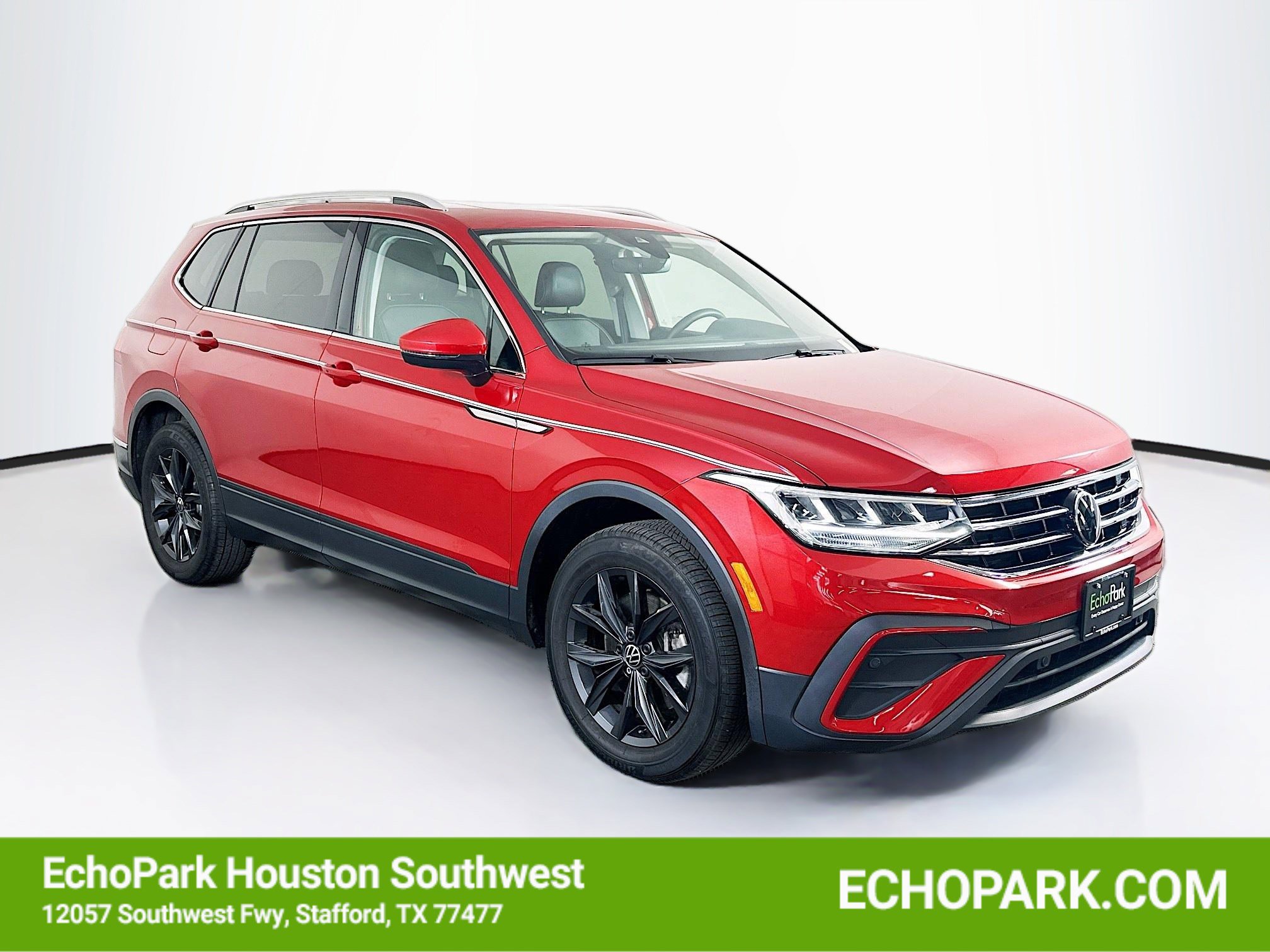 2024 Volkswagen Tiguan 2.0T SE 4Motion's photo
