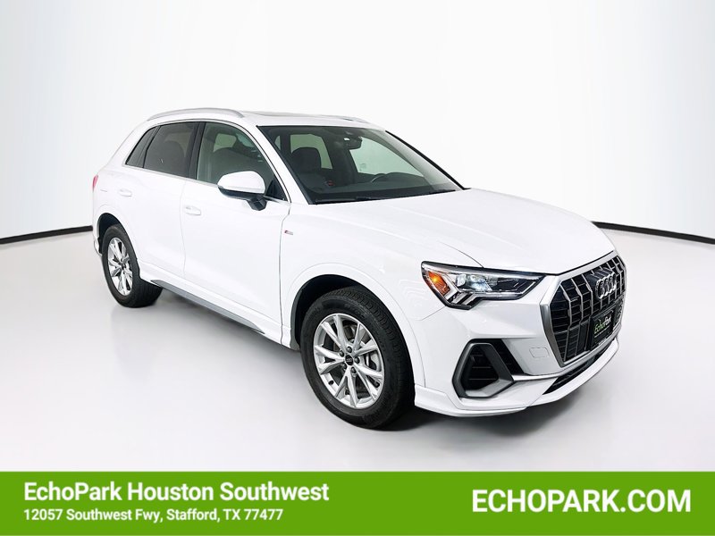 2023 Audi Q3 45 TFSI S Line Premium quattro's photo