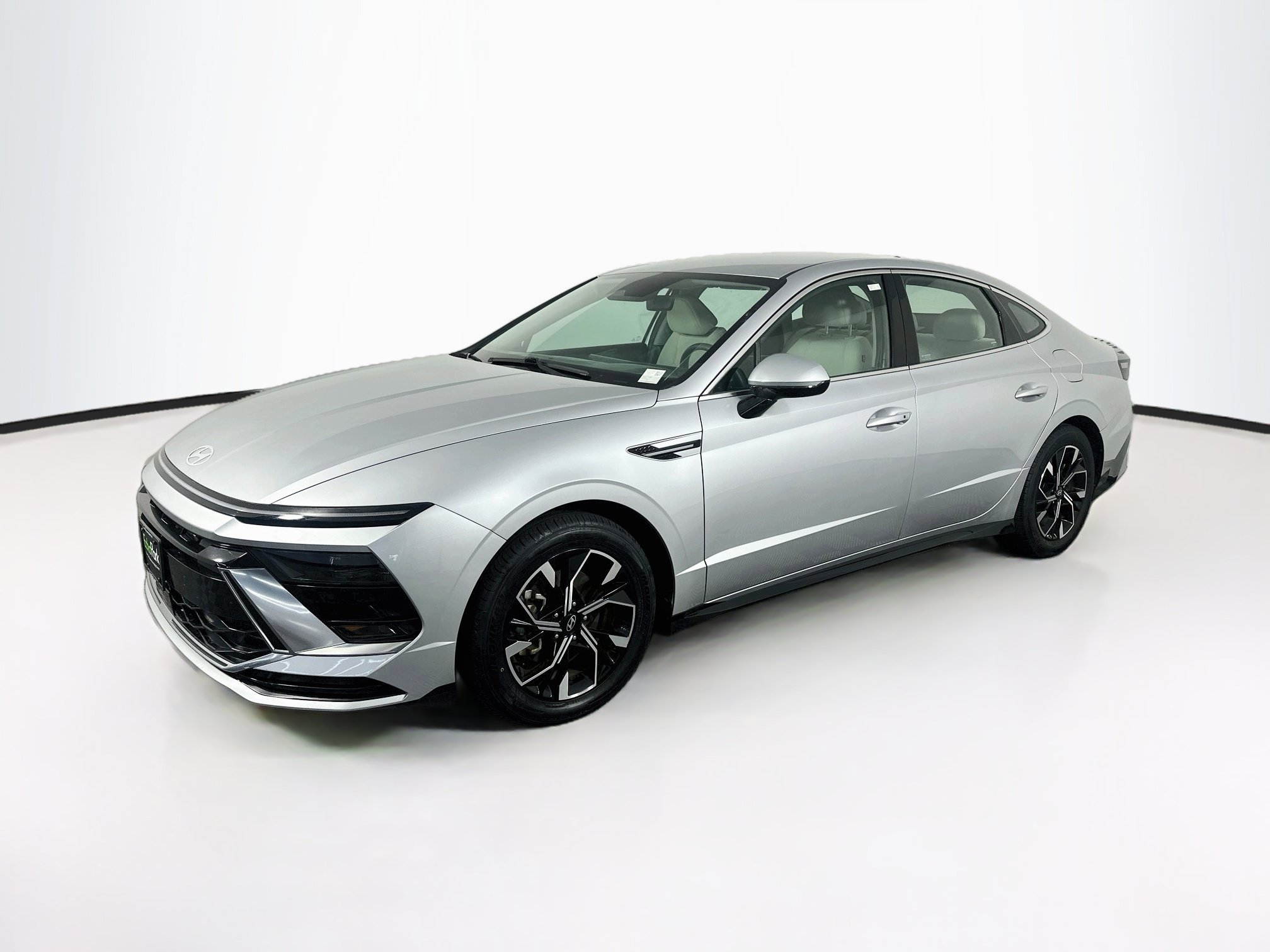 Used 2024 Hyundai Sonata SEL Sedan