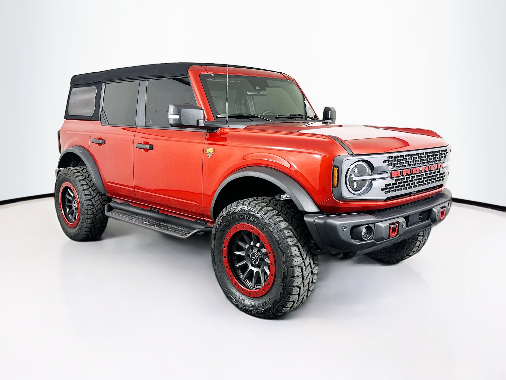 2023 Ford Bronco 4-Door Badlands