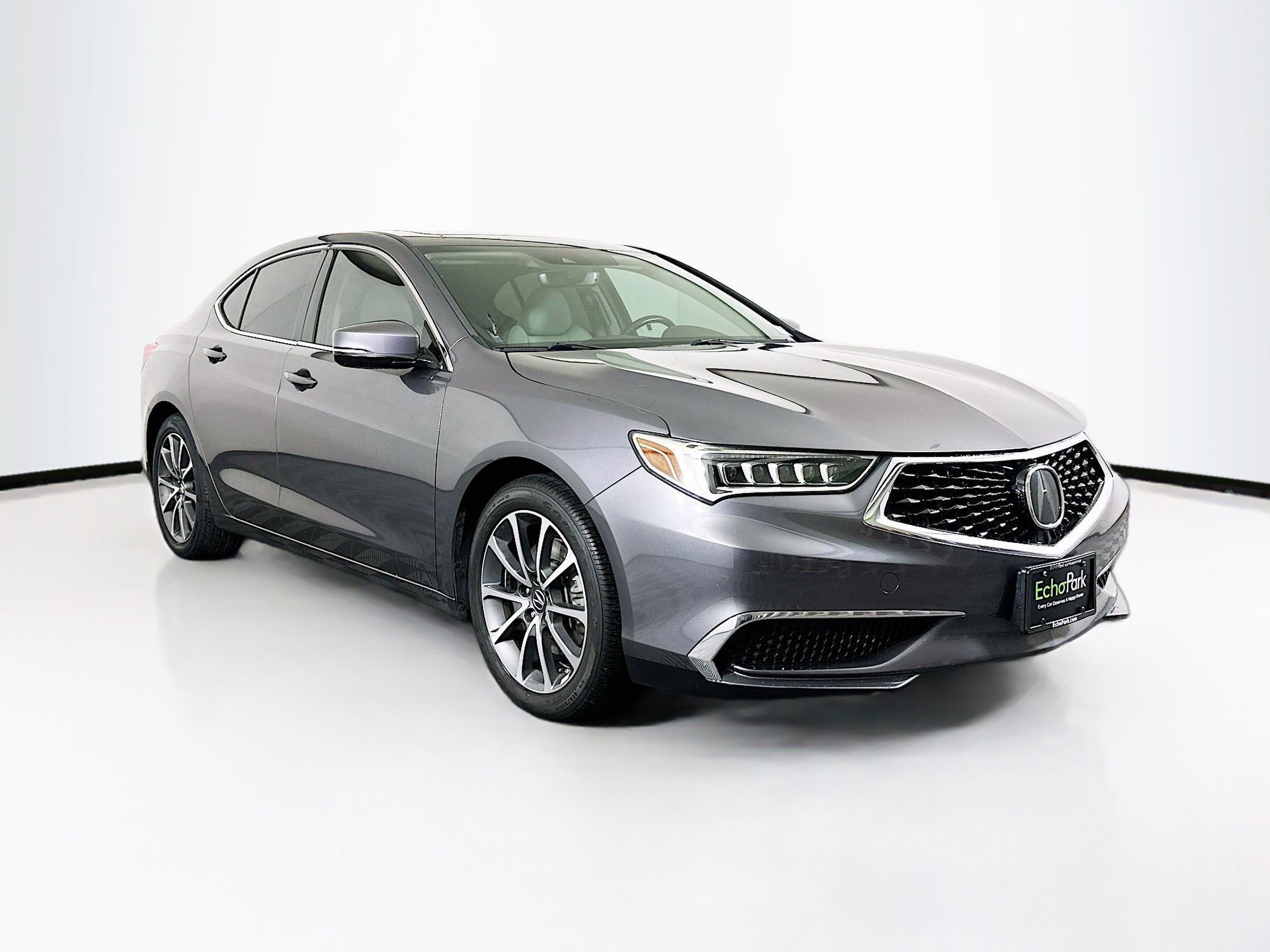 2018 Acura TLX Base's photo
