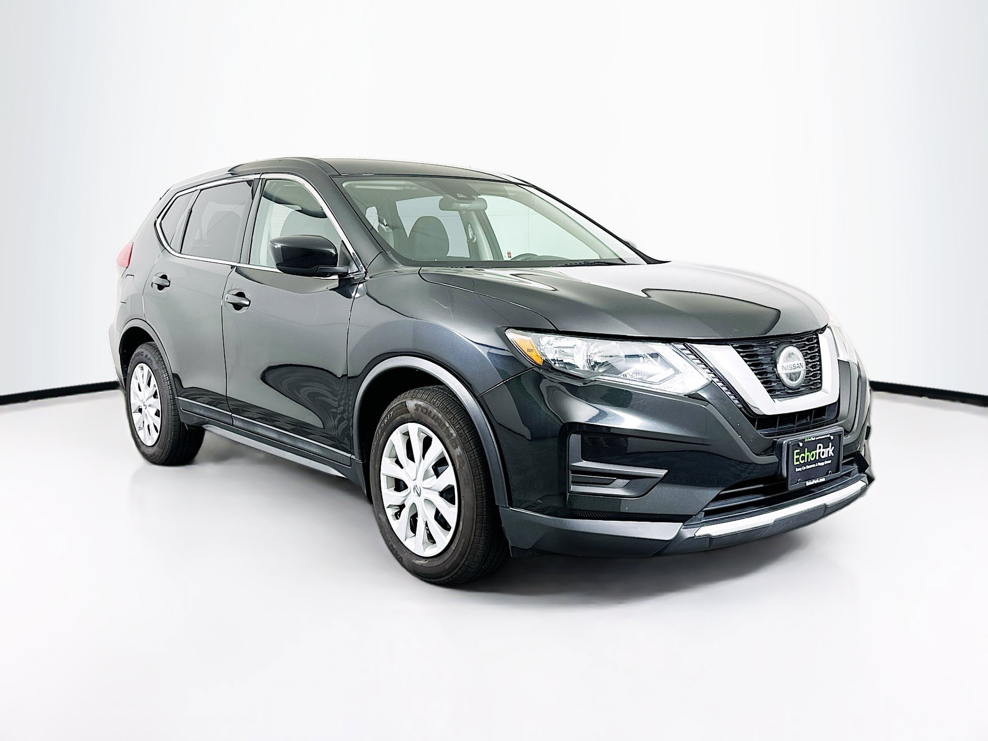 2020 Nissan Rogue S FWD's photo