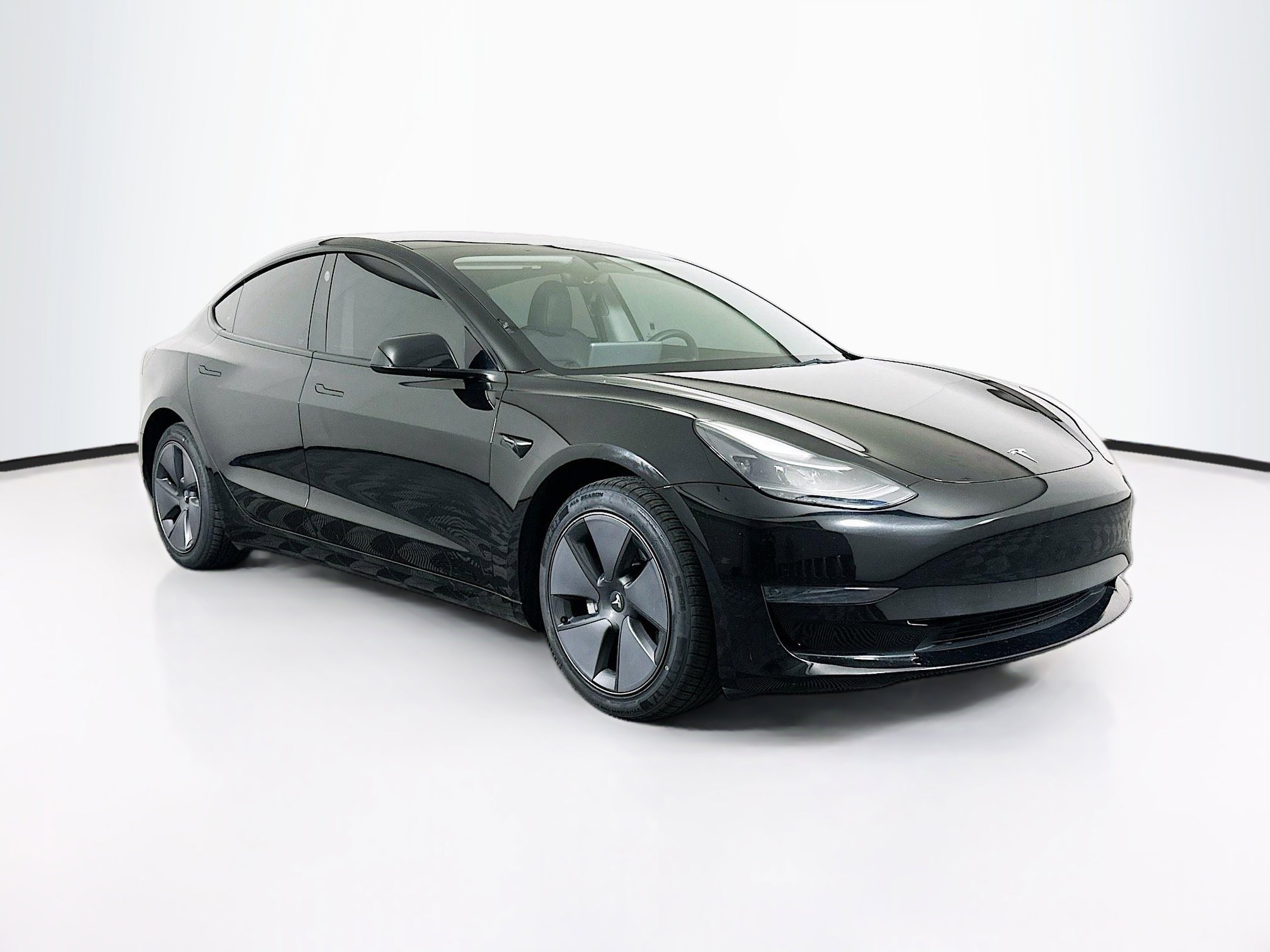 2023 Tesla Model 3 -'s photo