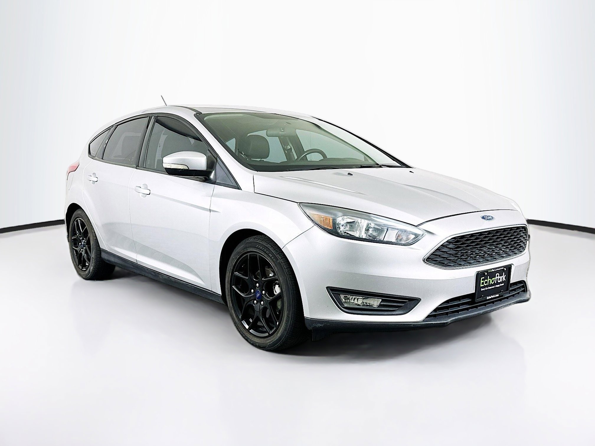 2016 Ford Focus 5 Door Hatch SE's photo