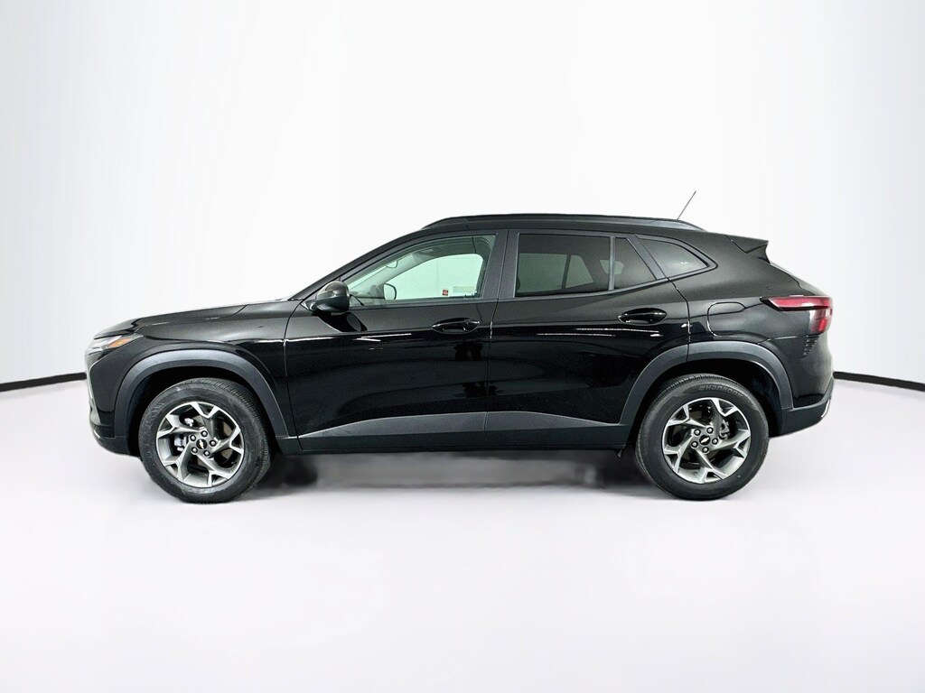 Used 2026 Chevrolet Trax LT FWD LT
