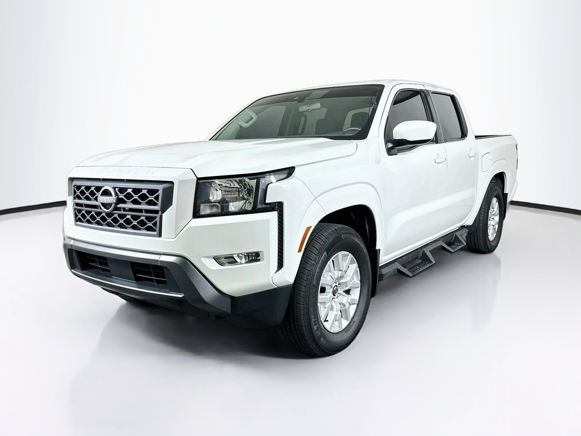 Used 2024 Nissan Frontier SV Crew Cab 4x2 SV