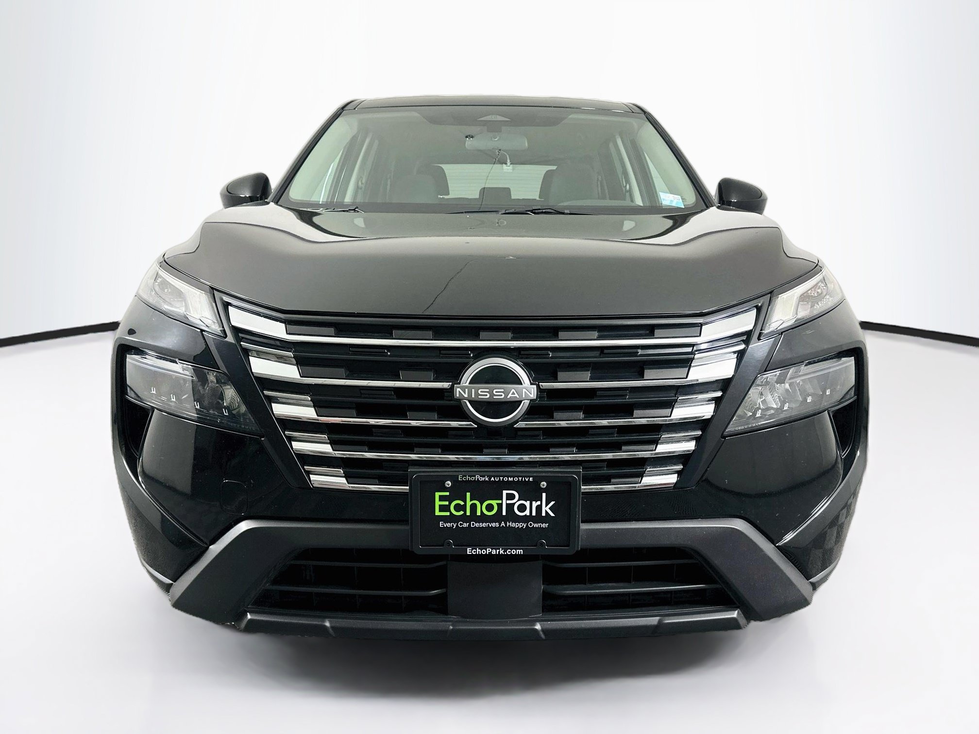 Used 2025 Nissan Rogue SV FWD SV