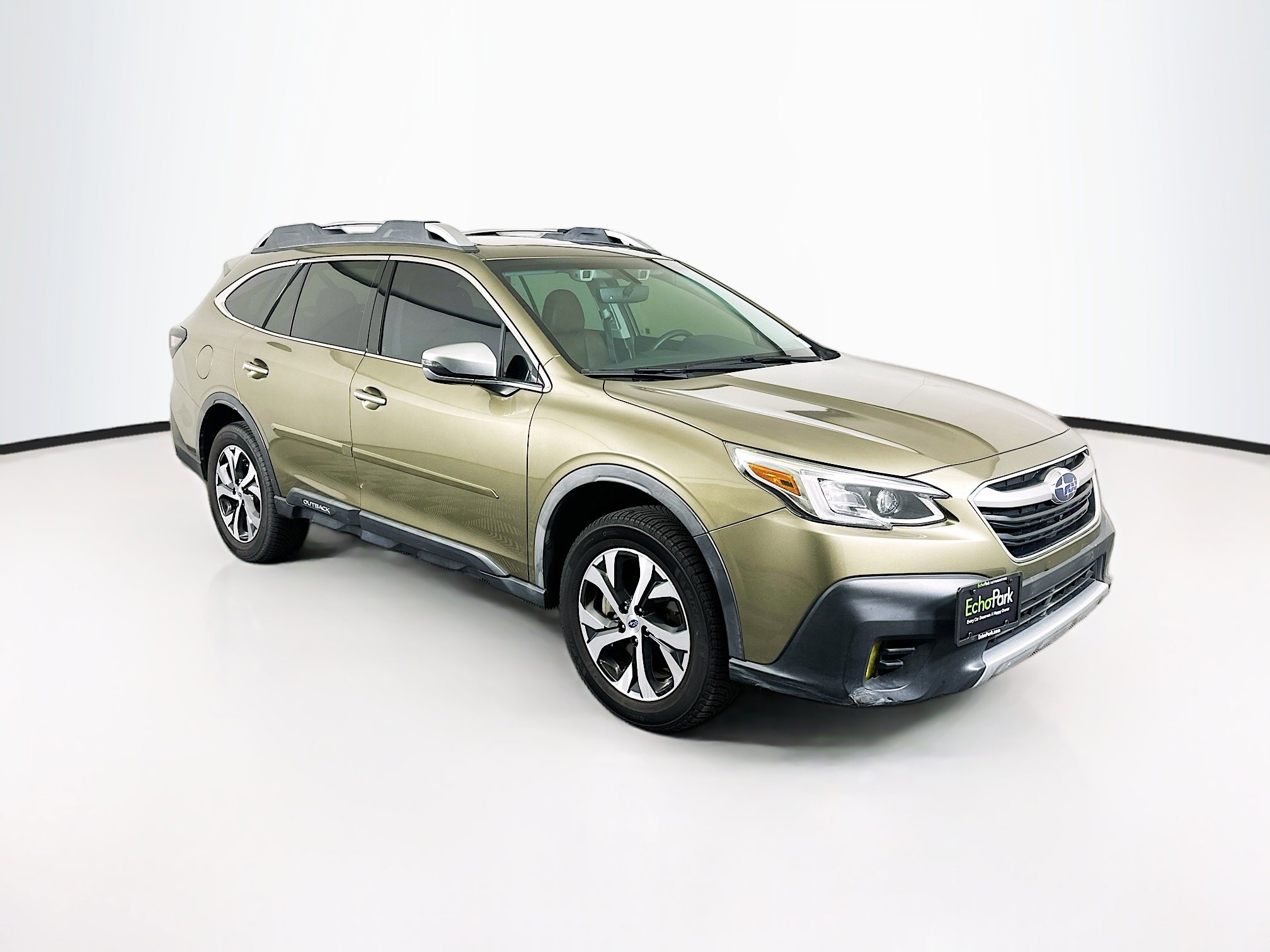 2020 Subaru Outback Touring's photo