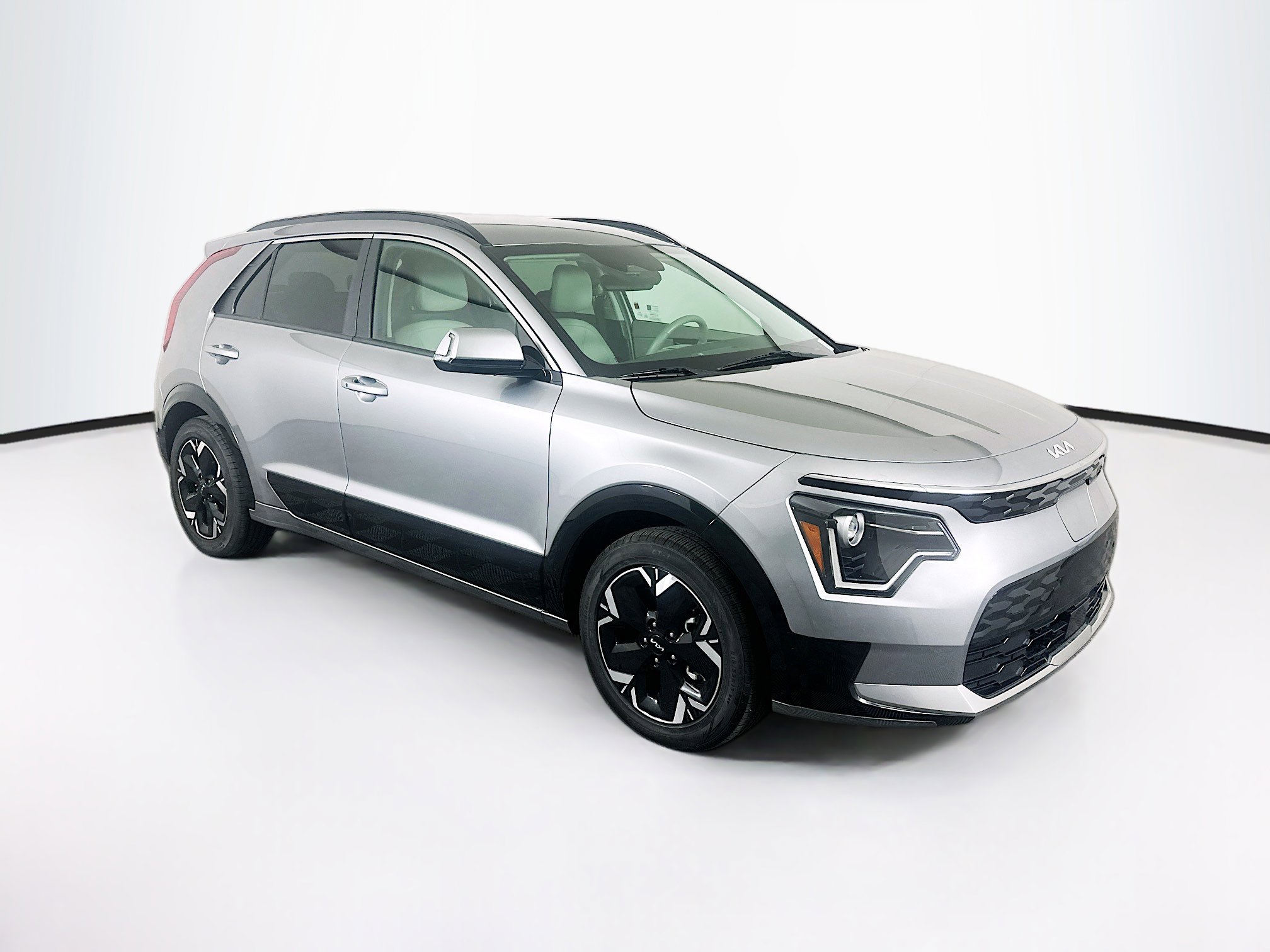2023 Kia Niro Wind EV's photo