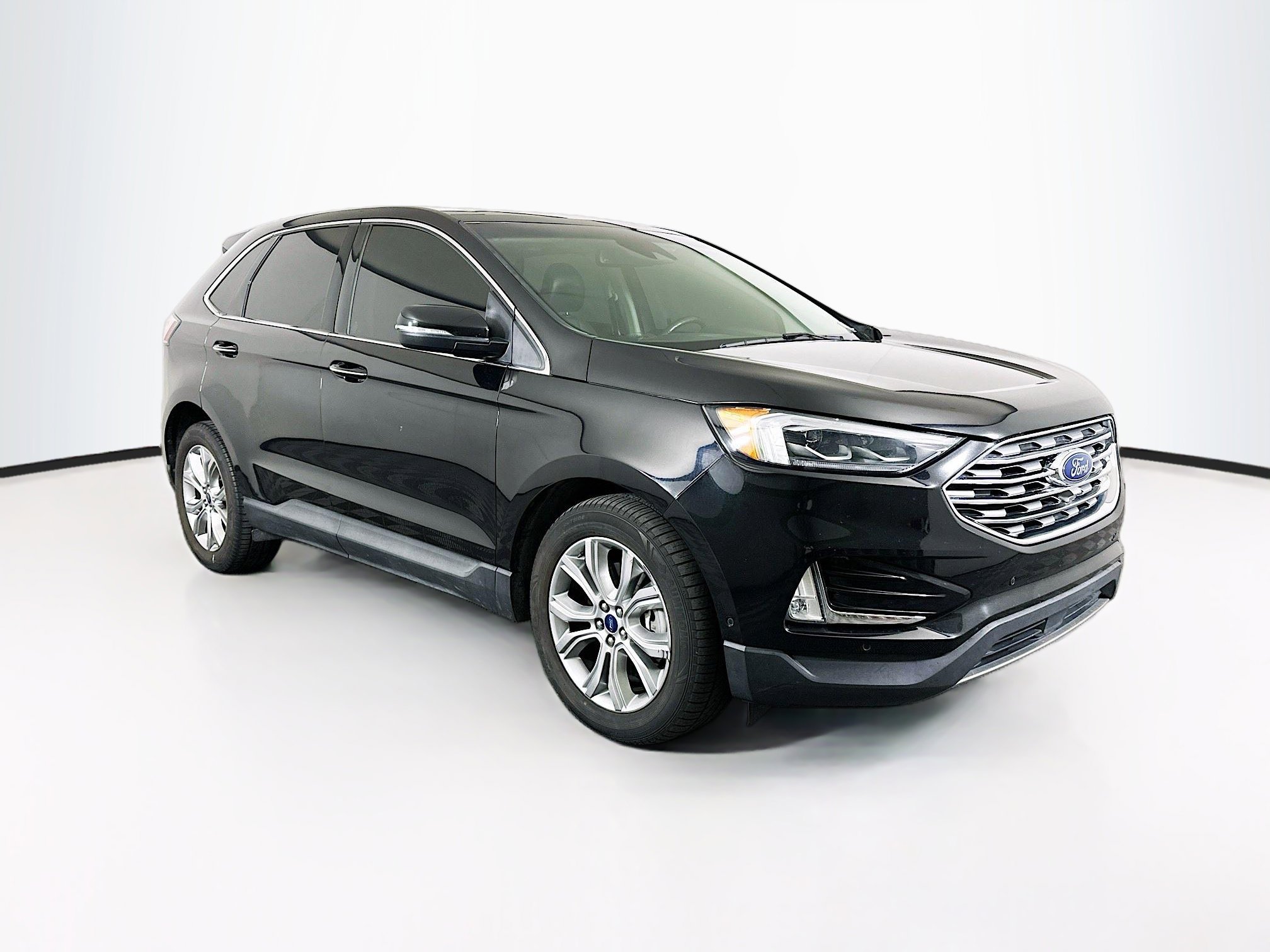 2019 Ford Edge Titanium AWD's photo