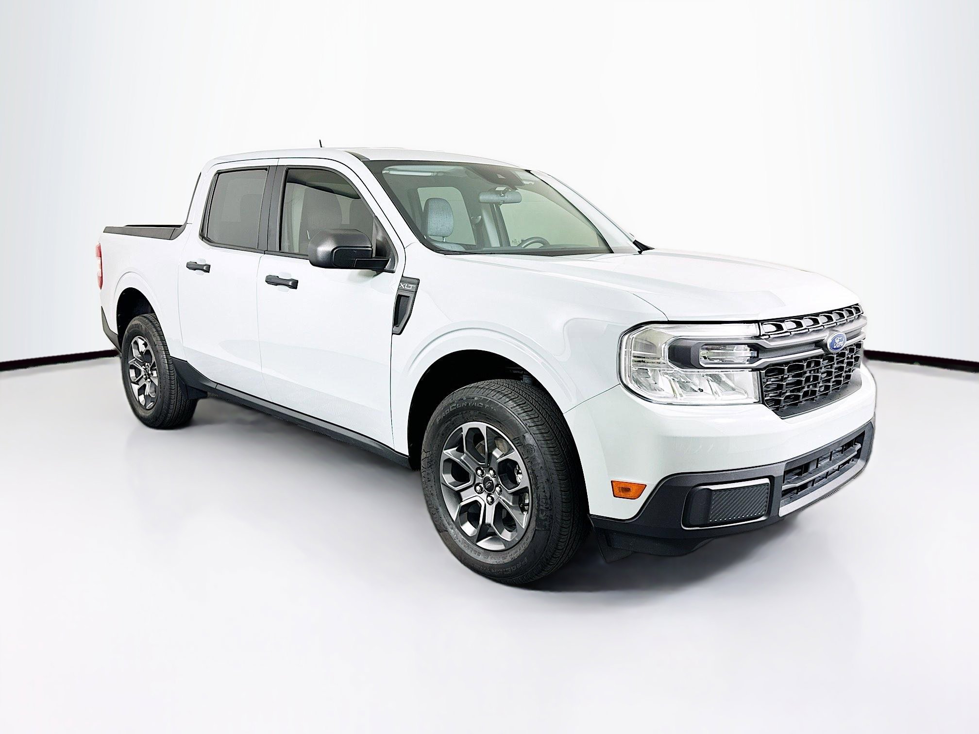 2023 Ford Maverick XLT's photo