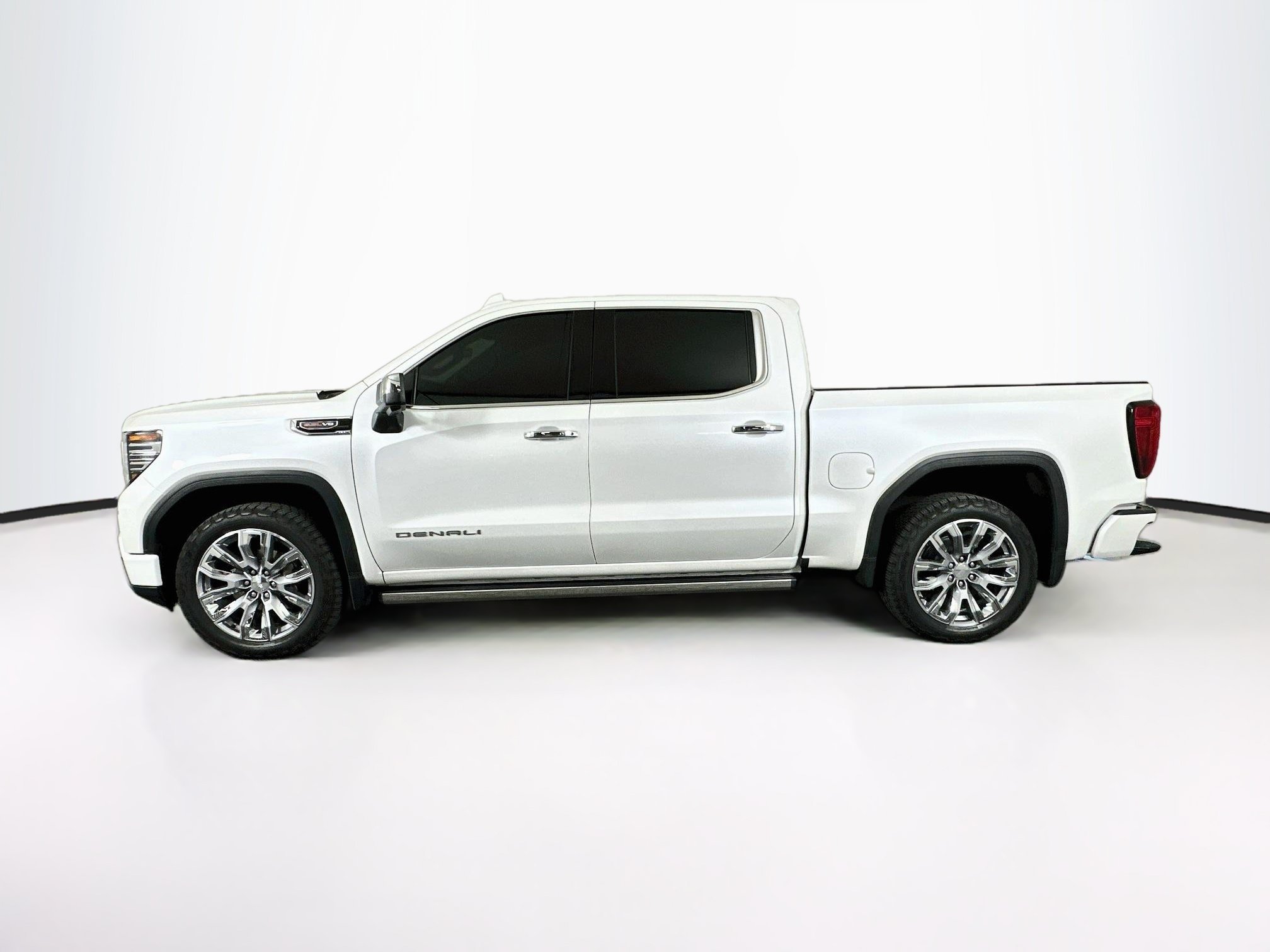 Used 2024 GMC Sierra 1500 Denali 4WD Crew Cab 147 Denali
