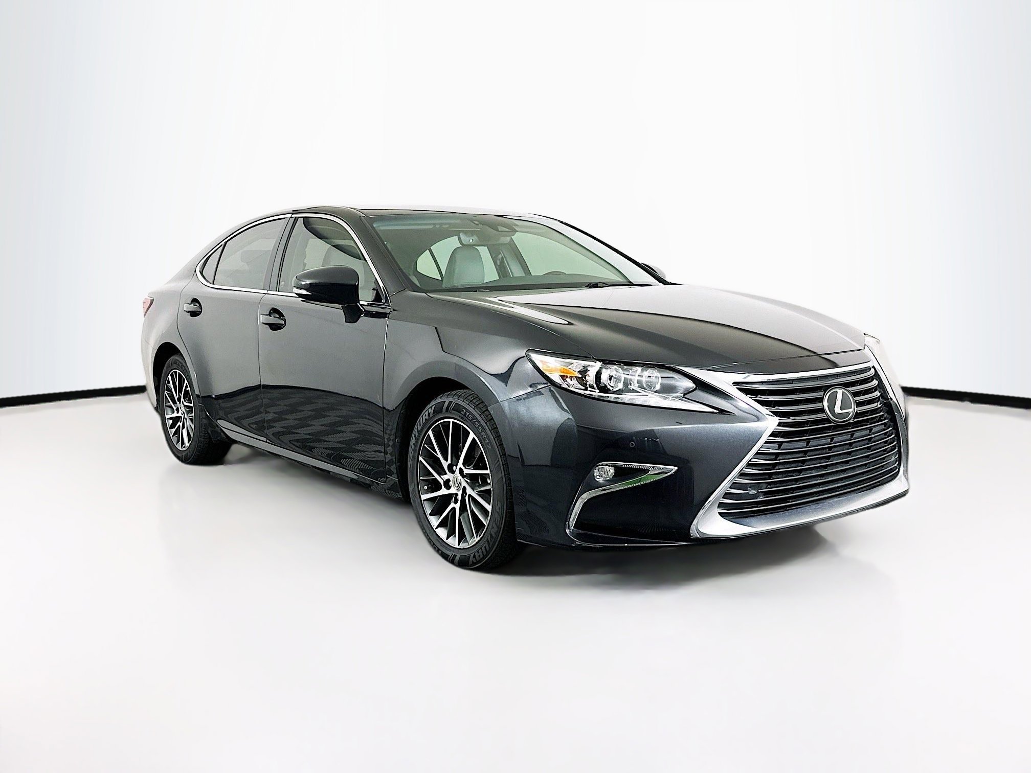 2017 Lexus ES 350's photo