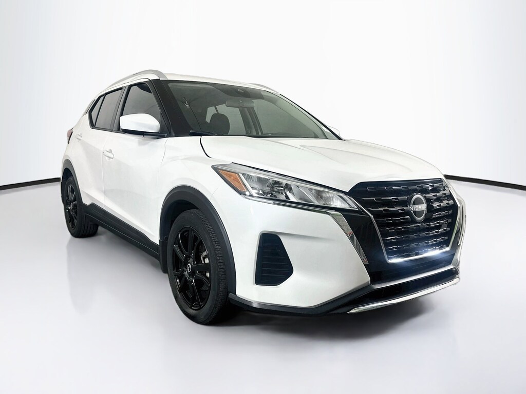 Used 2023 Nissan Kicks SV SV FWD