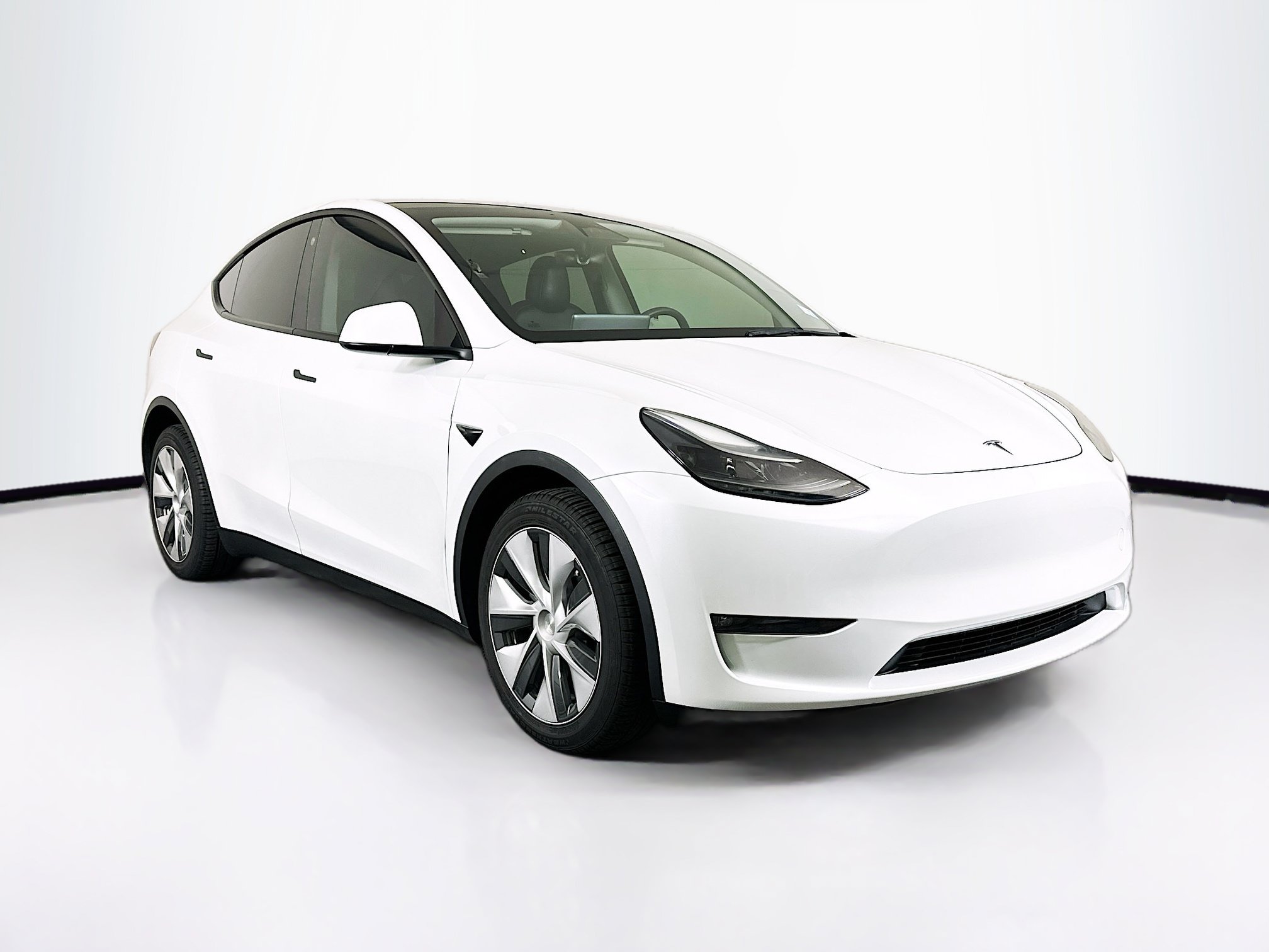 2023 Tesla Model Y Long Range Dual Motor All-Wheel Drive's photo