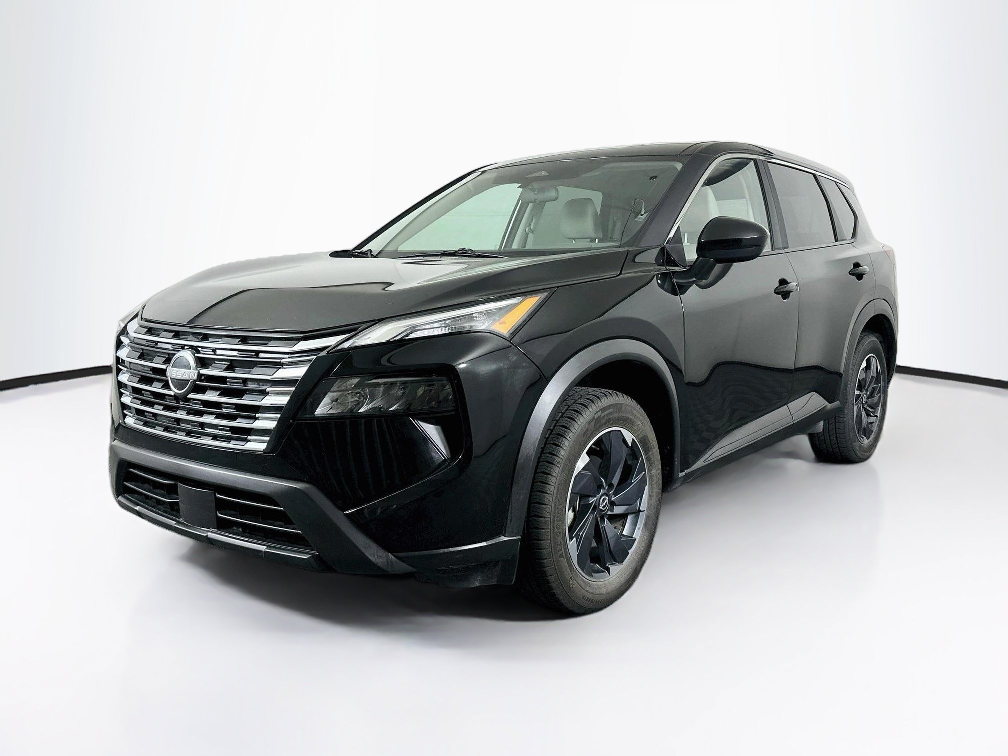 Used 2025 Nissan Rogue SV FWD SV