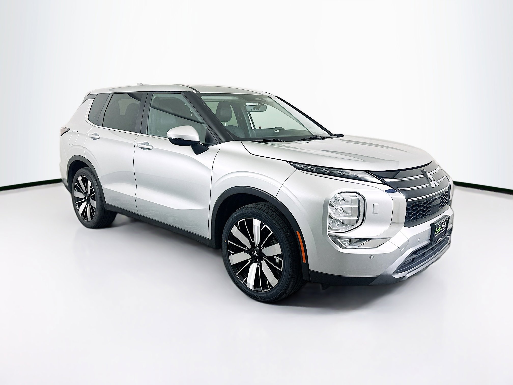2025 Mitsubishi Outlander SE S-AWC's photo