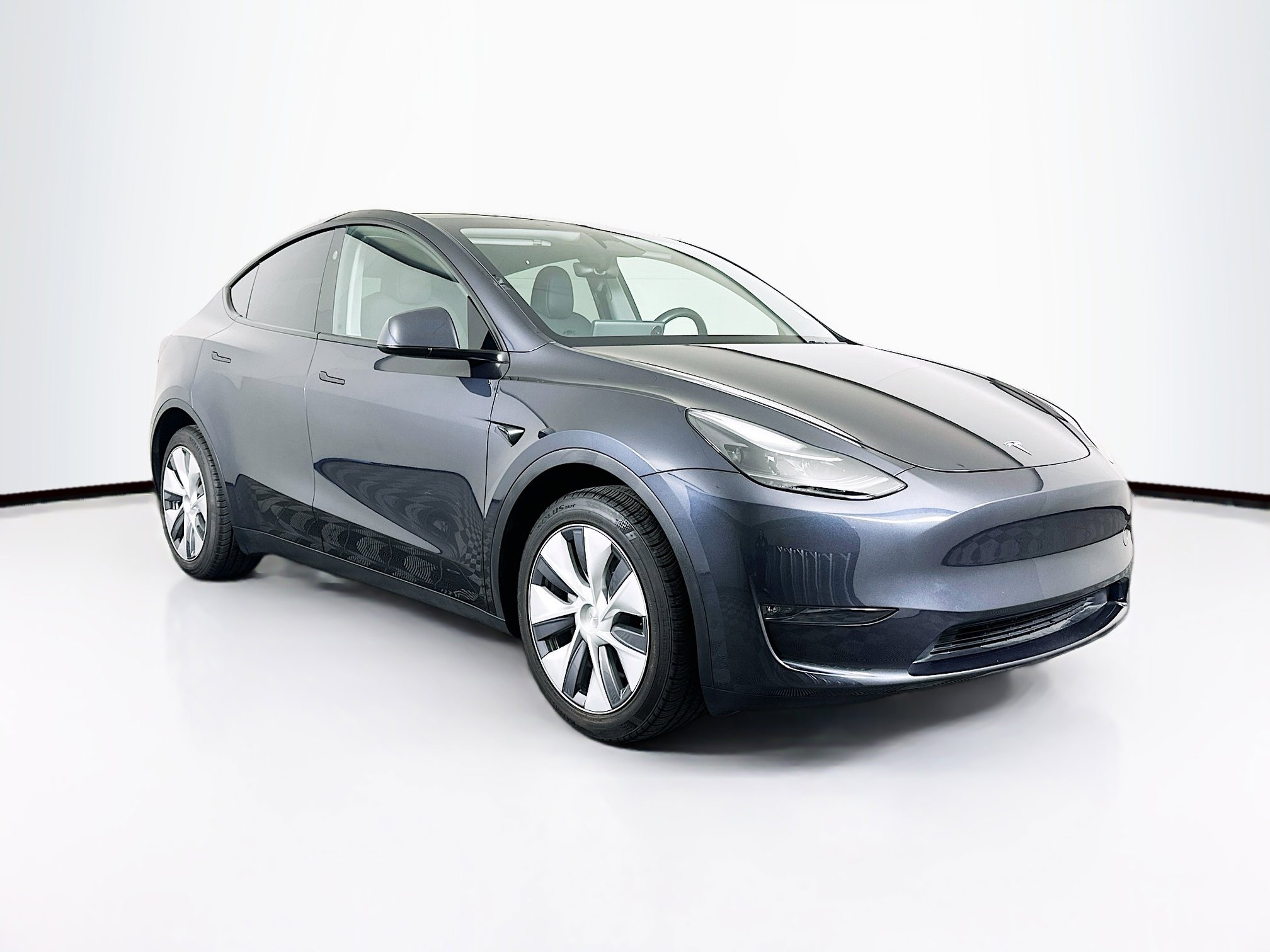 2024 Tesla Model Y Long Range's photo