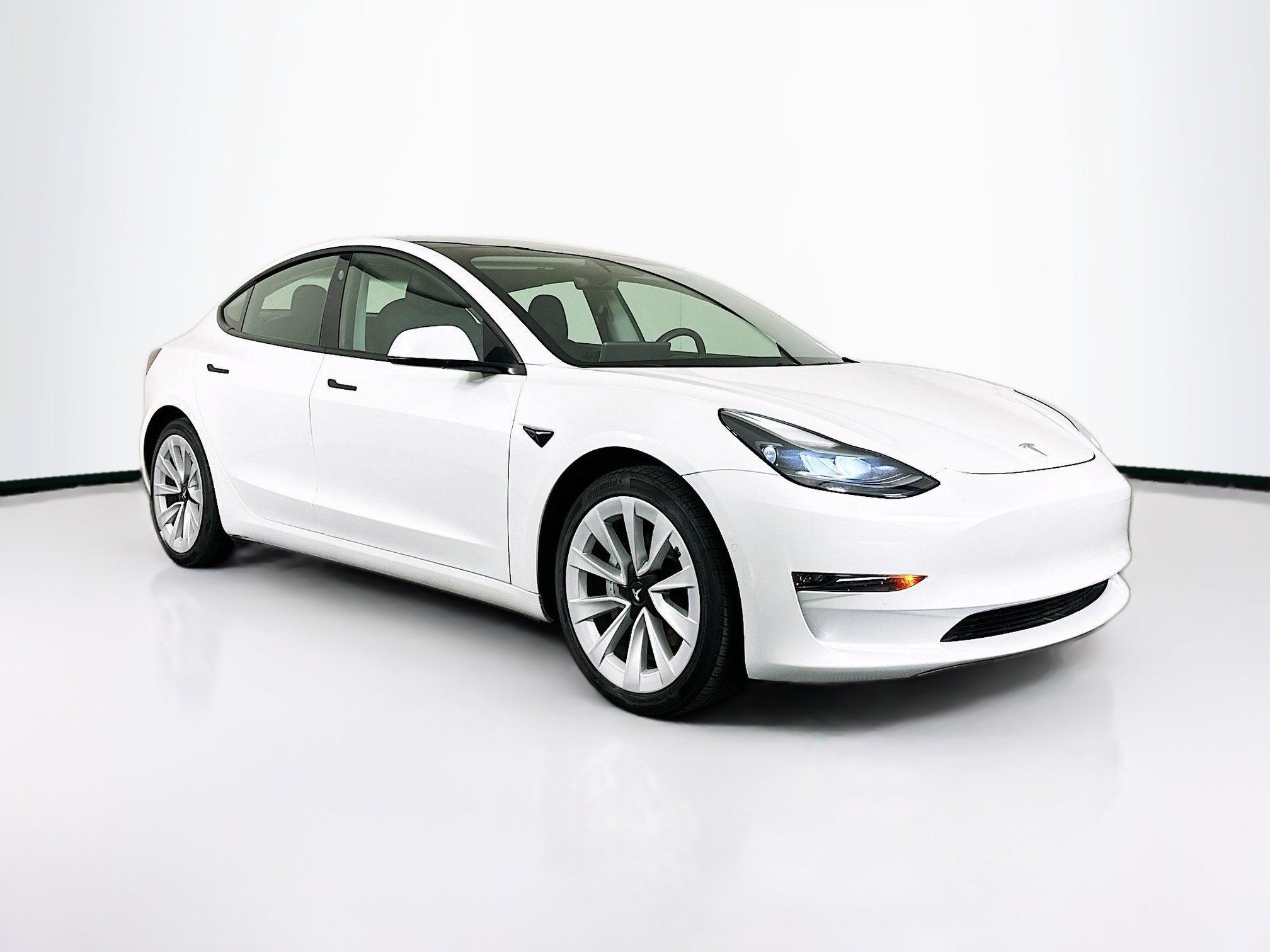 2021 Tesla Model 3 Long Range Dual Motor All-Wheel Drive's photo