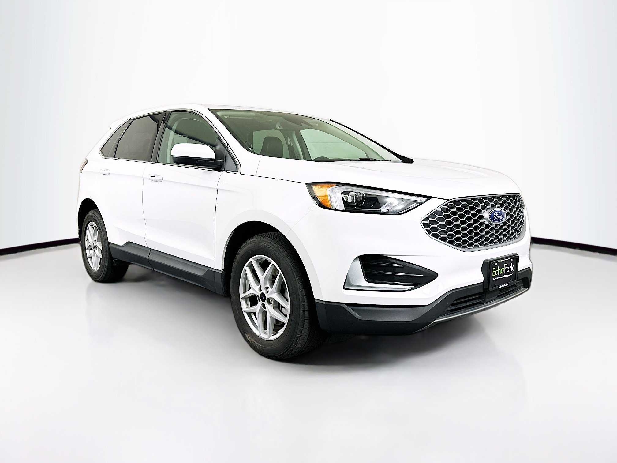 2024 Ford Edge SEL's photo