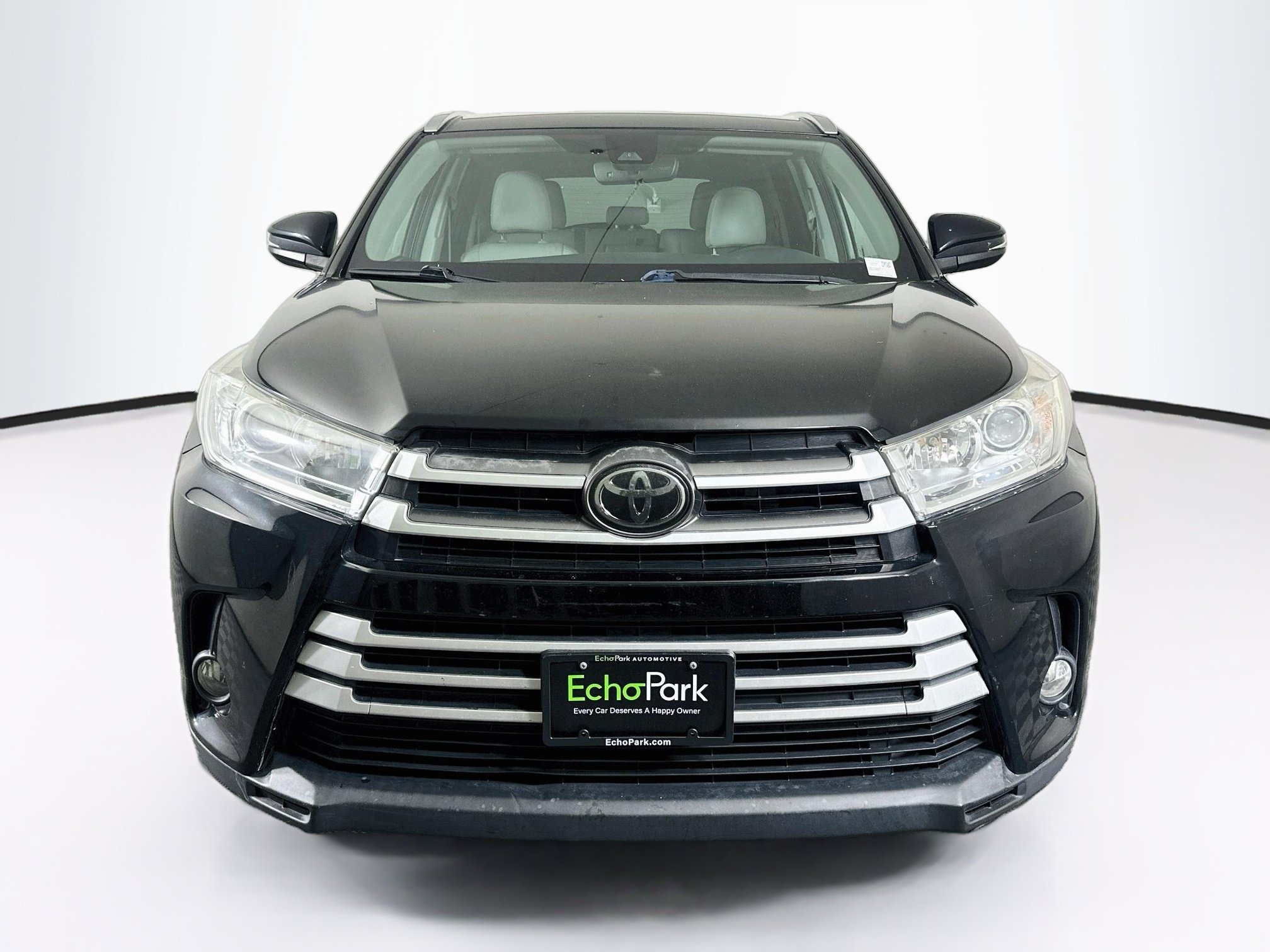 Used 2017 Toyota Highlander XLE XLE V6 FWD