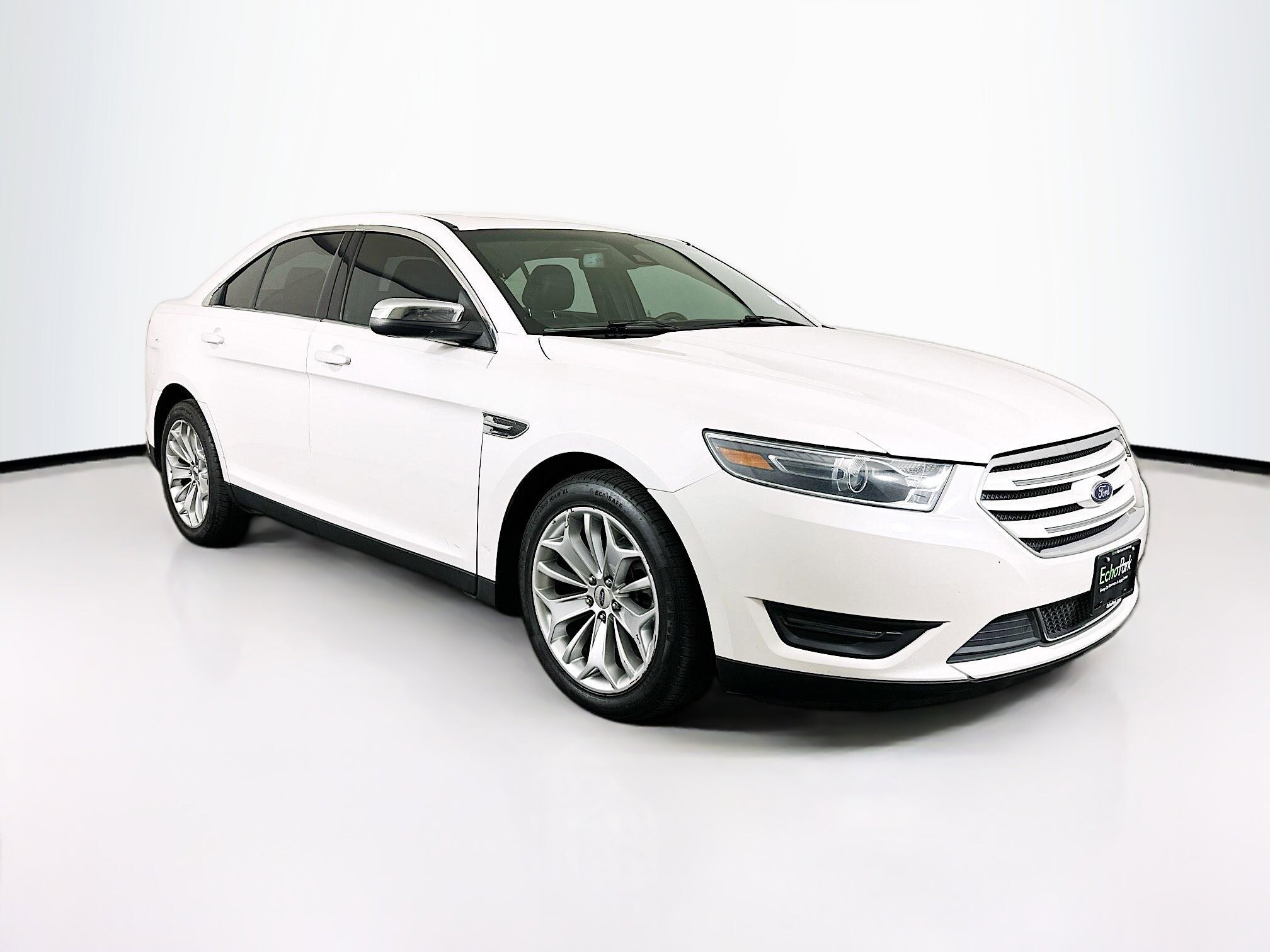 2018 Ford Taurus Limited FWD's photo