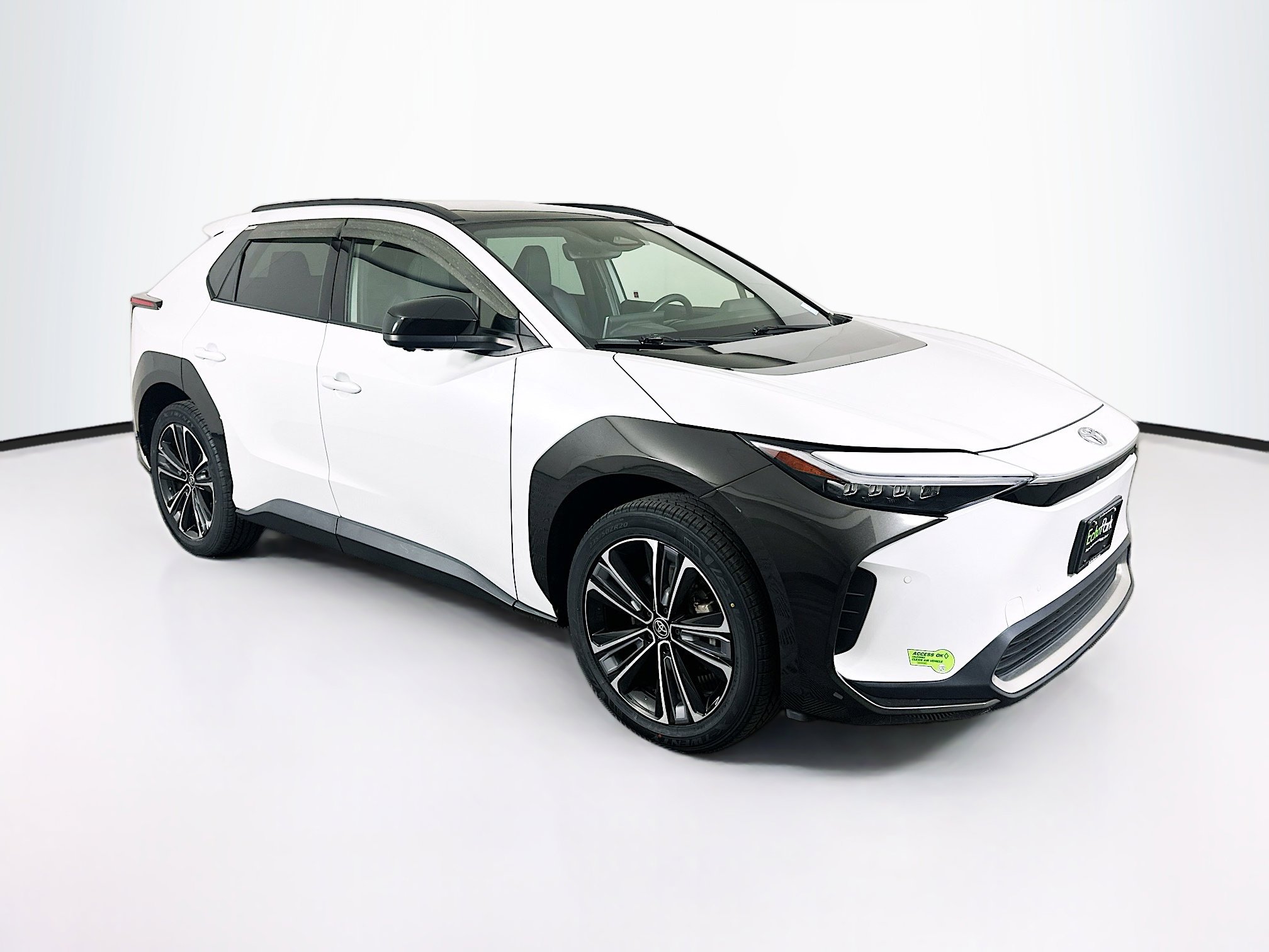 2023 Toyota bZ4X Limited FWD's photo