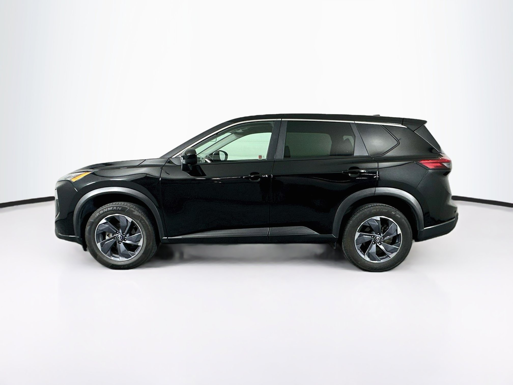 Used 2025 Nissan Rogue SV FWD SV