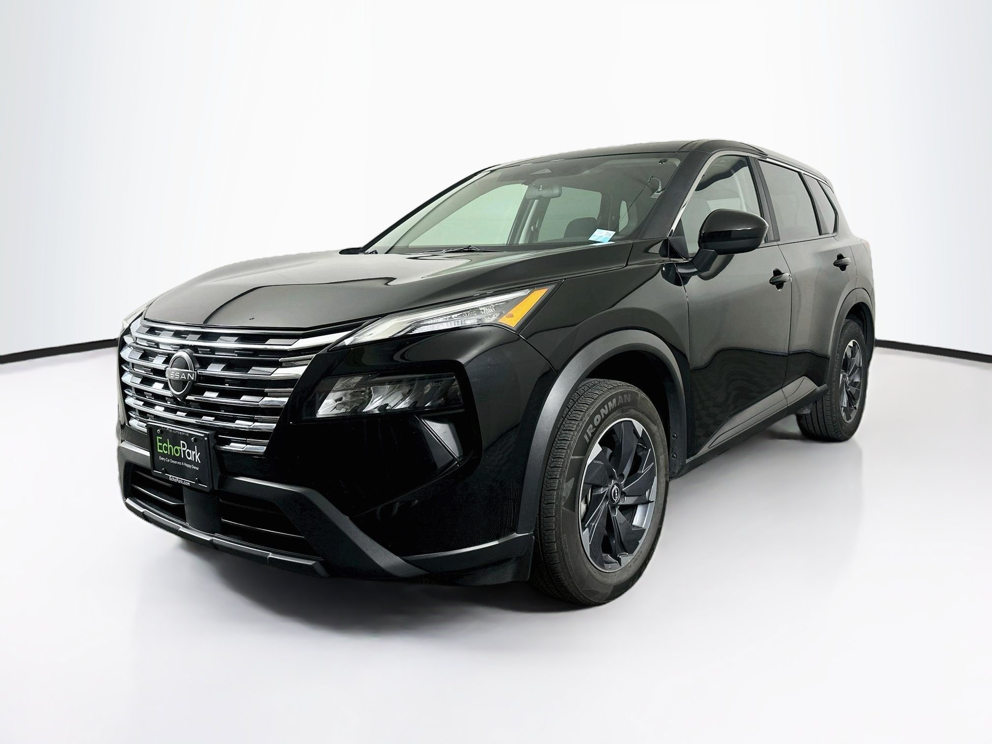 Used 2025 Nissan Rogue SV FWD SV